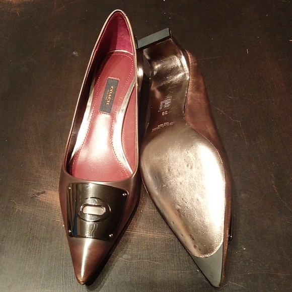 Coach New York NWOT Shoes - Picture 4 of 5